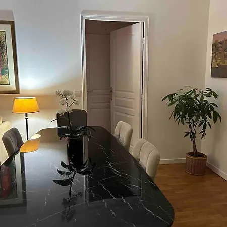 15e Apartment